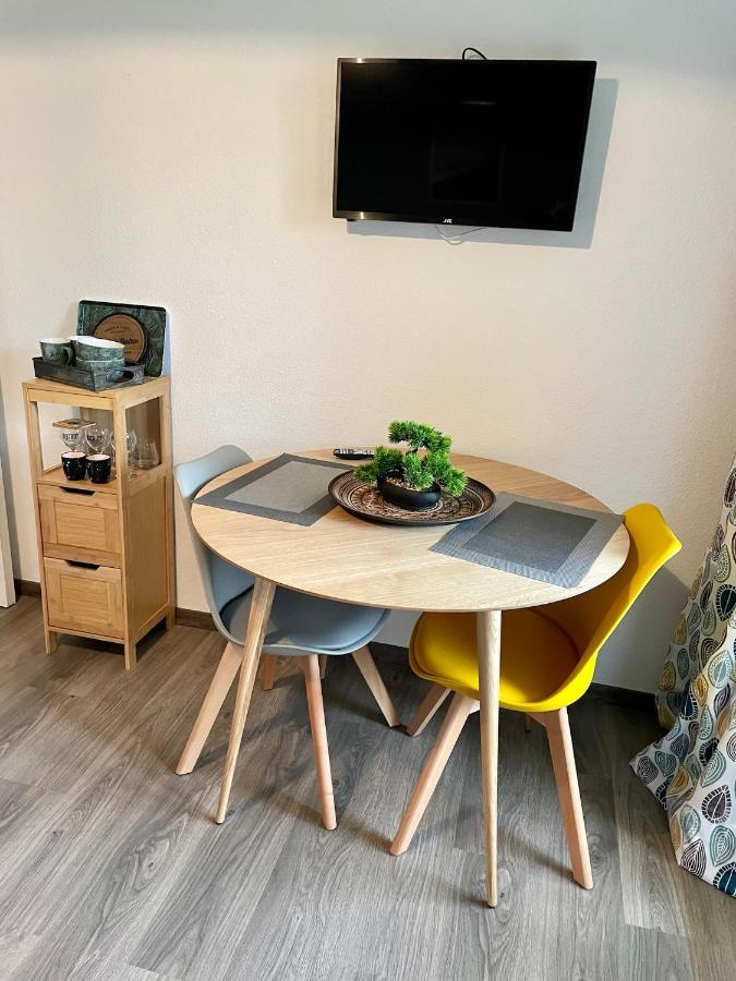 Studio Cote Piscine Apartment เอคโมวิลล์ ภายนอก รูปภาพ
